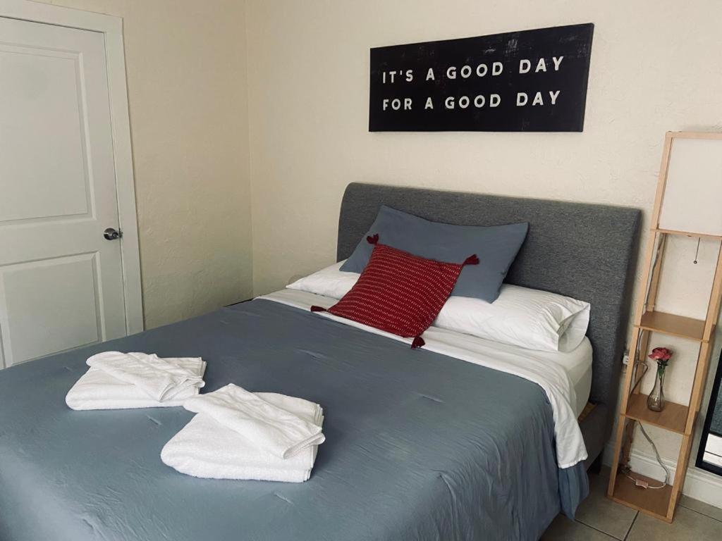 Pretty Private Room, Near The Airport - Free Parking - 01 ميامي المظهر الخارجي الصورة